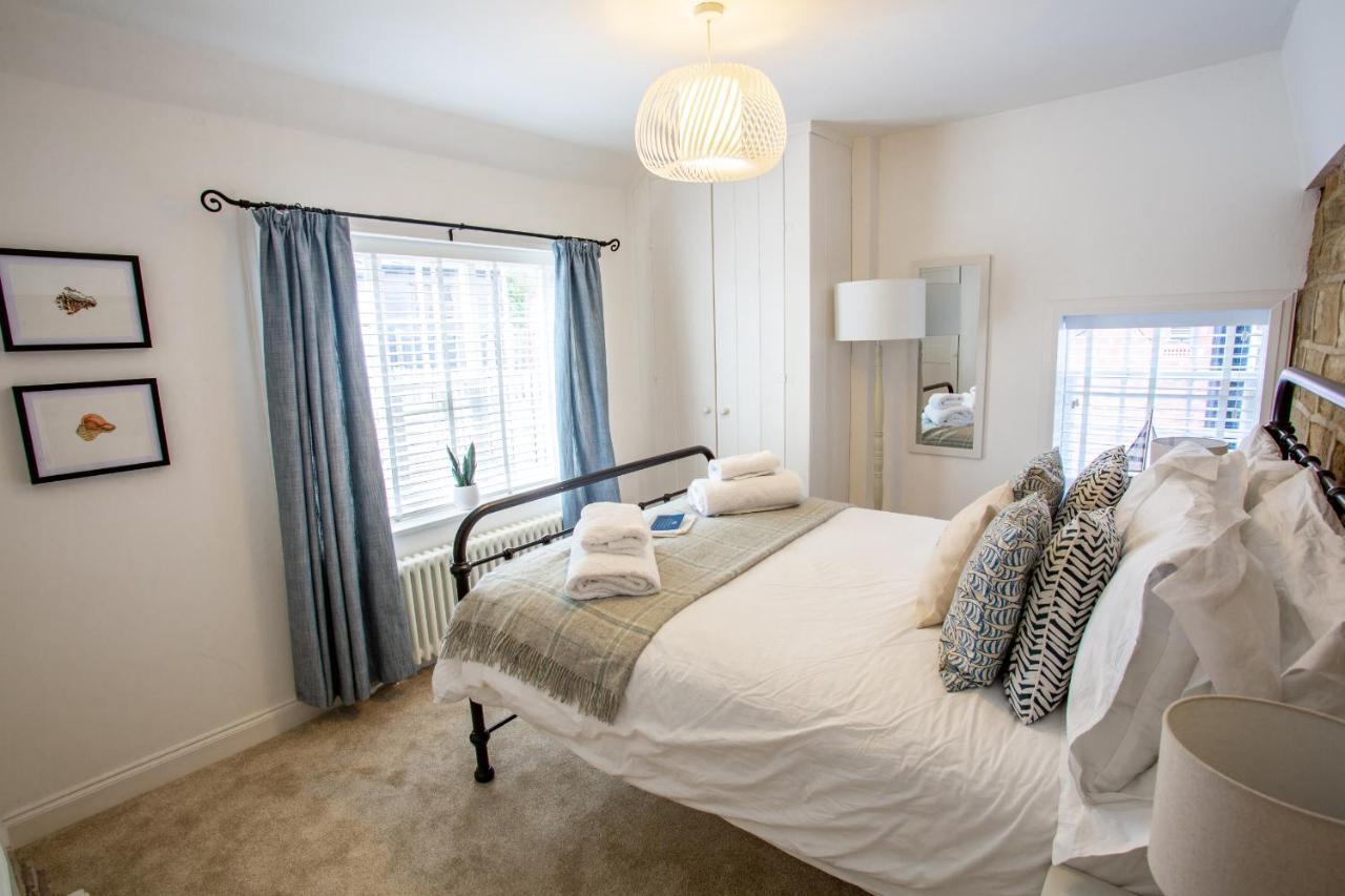 Whitby Boutique - Mast Cottage Экстерьер фото