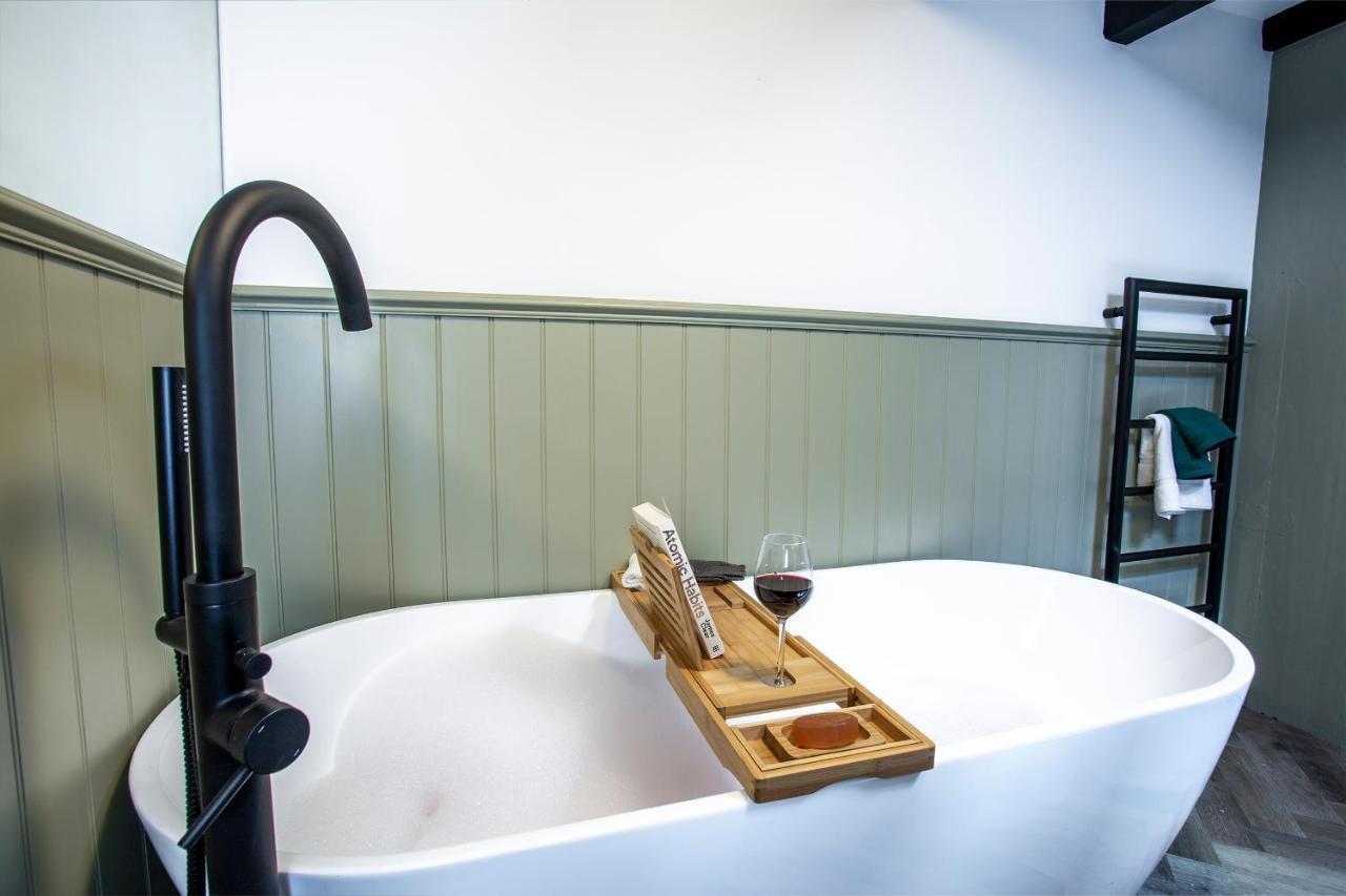 Whitby Boutique - Mast Cottage Экстерьер фото